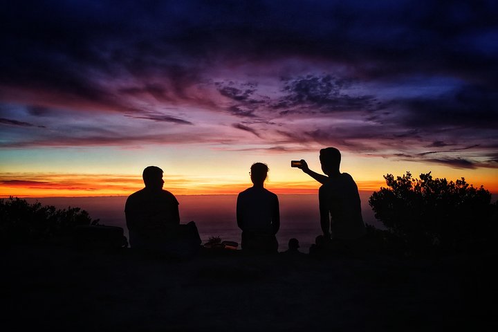 Randonnée sur Lion's Head au Cap pour des vues spectaculaires du lever ou du coucher de soleil sur la ville et l'océan, photo 6 | wizardtrip