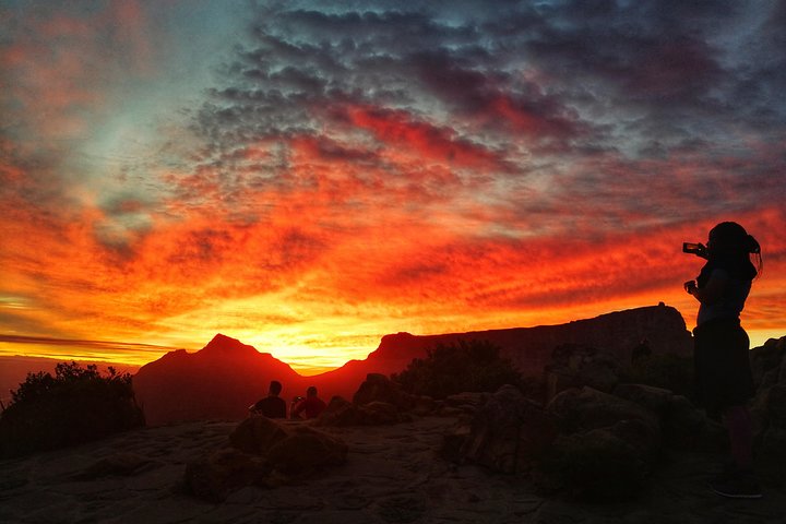 Randonnée sur Lion's Head au Cap pour des vues spectaculaires du lever ou du coucher de soleil sur la ville et l'océan, photo 12 | wizardtrip
