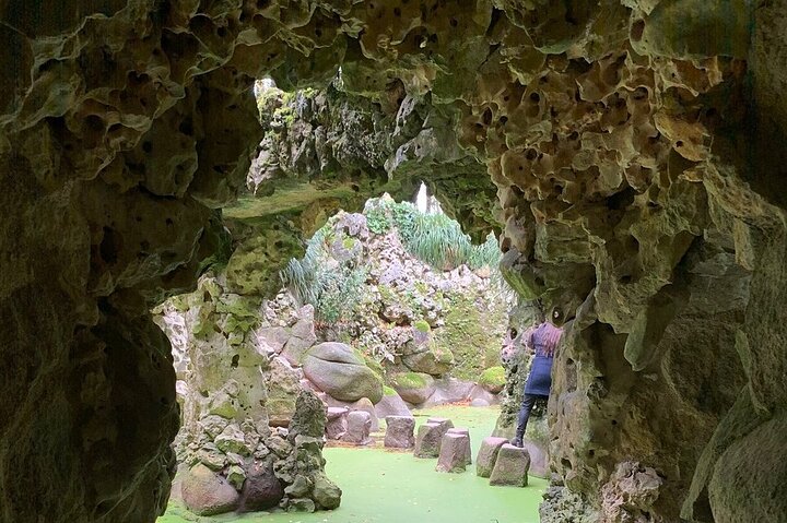 Private tour exploring Sintra's Pena Palace, Regaleira, and coastal Portugal from Lisbon, photo 6 | wizardtrip