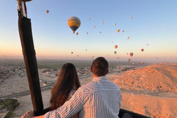 Voo de balão sobre Luxor ao nascer do sol, seguido de um tour por templos e tumbas egípcias antigas, foto 22 | wizardtrip