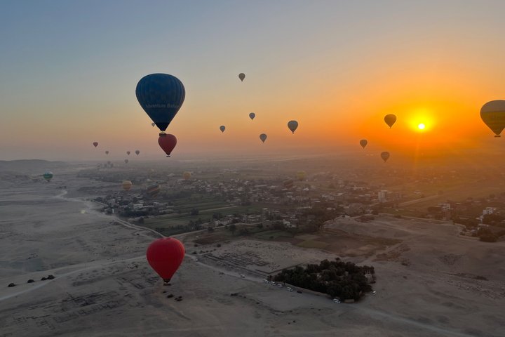 Voo de balão sobre Luxor ao nascer do sol, seguido de um tour por templos e tumbas egípcias antigas, foto 24 | wizardtrip