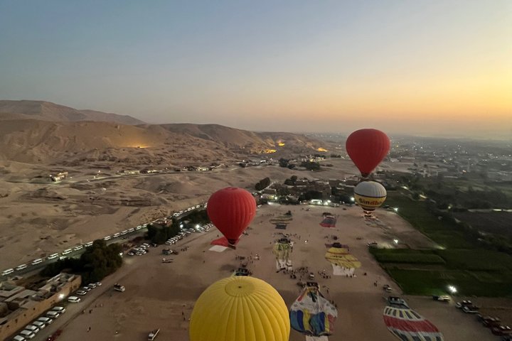 Voo de balão sobre Luxor ao nascer do sol, seguido de um tour por templos e tumbas egípcias antigas, foto 28 | wizardtrip