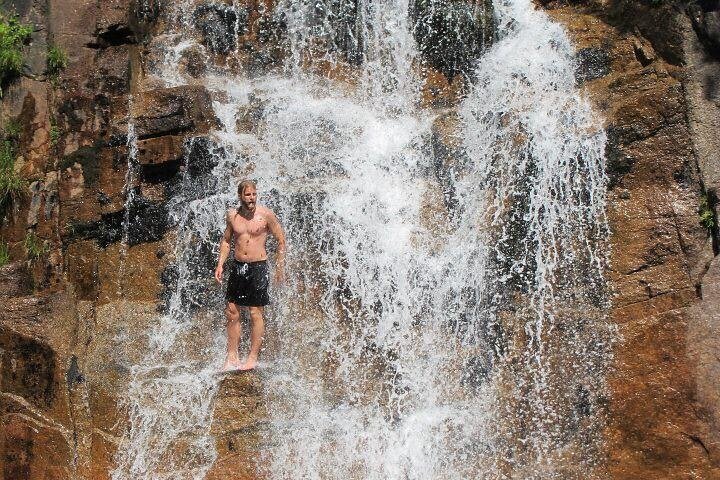 Explore as cascatas, lagoas e aldeias tradicionais do Parque Nacional Peneda-Gerês numa aventura 4x4 a partir do Porto, foto 18 | wizardtrip
