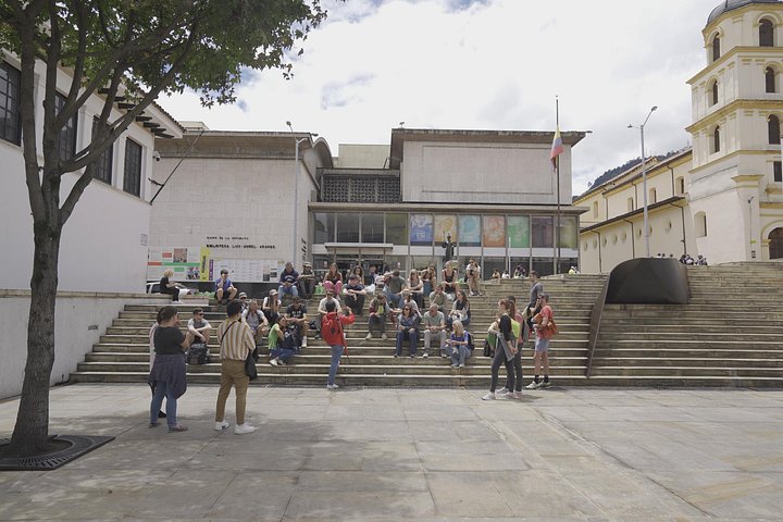Explorez le quartier historique de La Candelaria à Bogotá lors d'une visite guidée à pied, couvrant les principaux sites et lieux culturels, photo 24 | wizardtrip