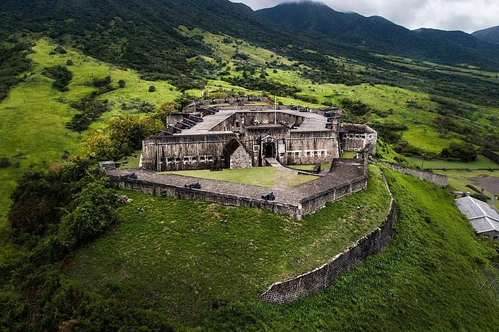 Panoramische Rondleiding over het Hele Eiland van St. Kitts | wizardtrip