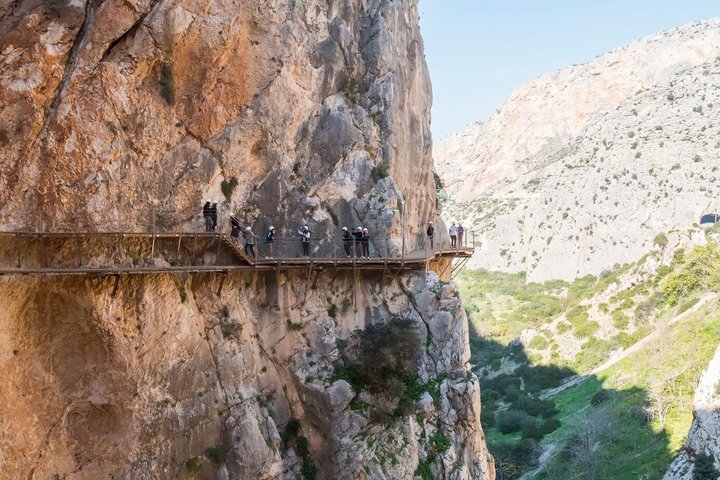 Guidet tur på Caminito del Rey gangbroen i Málaga, Spanien, med fantastisk udsigt over kløften og broer, foto 8 | wizardtrip
