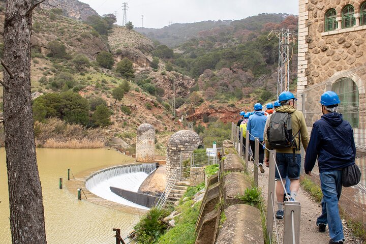 Guidet tur på Caminito del Rey gangbroen i Málaga, Spanien, med fantastisk udsigt over kløften og broer, foto 25 | wizardtrip