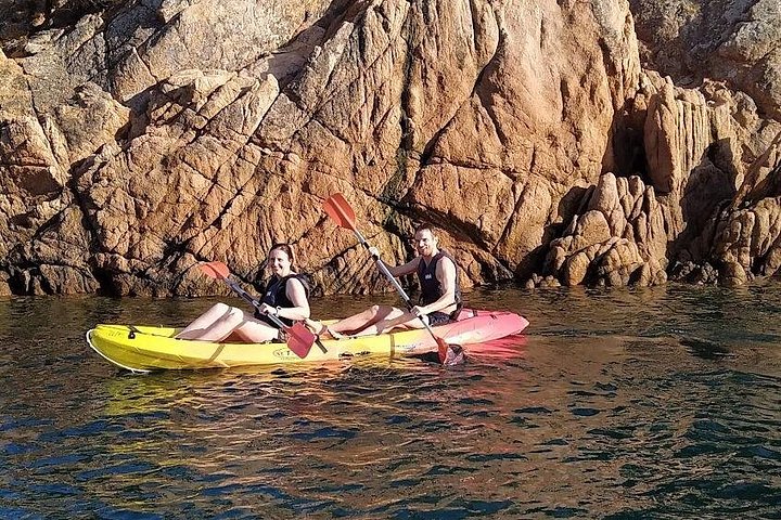 Kajak- og snorkeleventyr, der udforsker havgrotter og bugter langs Costa Brava, foto 14 | wizardtrip