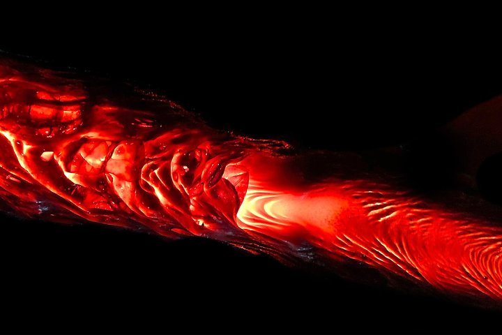 Spettacolo di lava dal vivo a Vik, Islanda, con lava fusa ed elementi educativi, foto 16 | wizardtrip