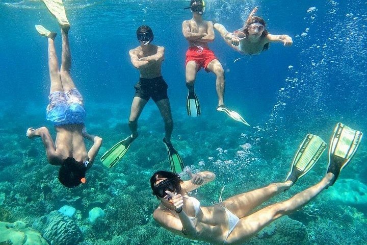 Catamaran cruise in Naxos, Greece, with swimming, snorkeling, and onboard dining, photo 7 | wizardtrip