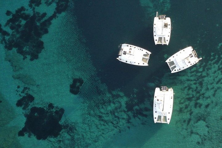 Catamaran cruise in Naxos, Greece, with swimming, snorkeling, and onboard dining, photo 22 | wizardtrip