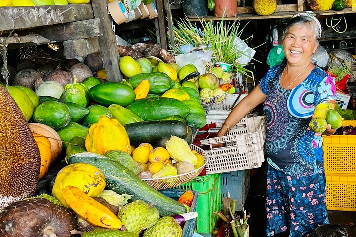 Explore Tahiti's East Coast with a small group, visiting black sand beaches, waterfalls, and cultural sites, photo 16 | wizardtrip