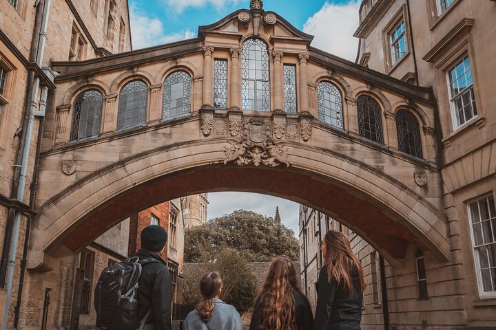 Tour guidato a piedi dei college storici, delle biblioteche e dei monumenti iconici dell'Università di Oxford, foto 11 | wizardtrip