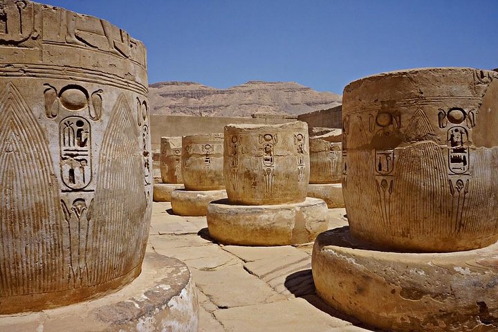 Explore ancient Egyptian pyramids and historical sites near Cairo, including Memphis, Sakkara, and Dahshur, photo 9 | wizardtrip