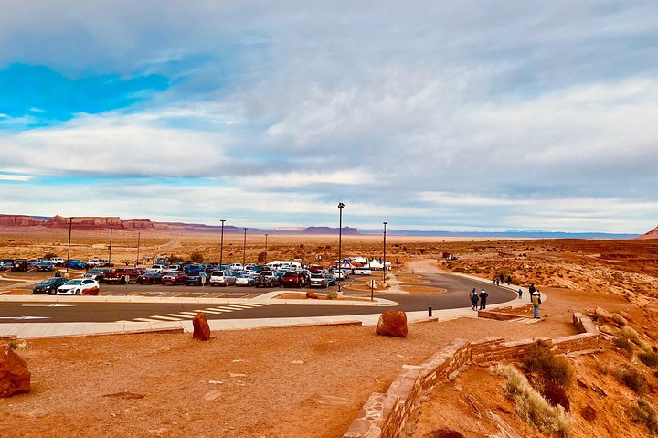 モニュメントバレーの広大な風景と文化遺産を、延長された4x4バックカントリーツアーで体験してください、写真20 | wizardtrip