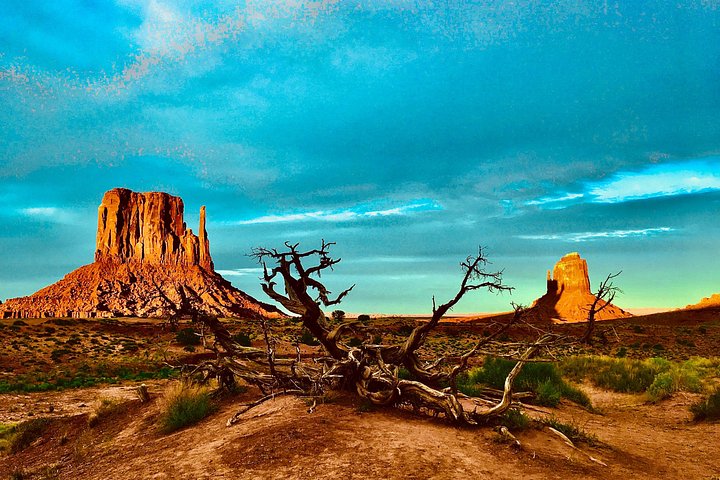 Erleben Sie eine geführte Sonnenuntergangs-Tour durch die ikonischen Landschaften und gesperrten Gebiete des Monument Valley, Foto 36 | wizardtrip