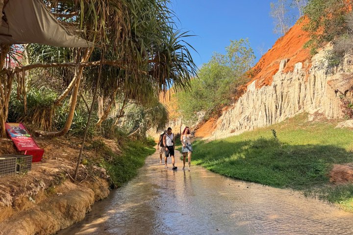Oplev en spændende jeep-tur til Mui Nes sandklitter ved solopgang eller solnedgang, inklusive besøg til en fiskerlandsby og Fairy Stream, foto 25 | wizardtrip