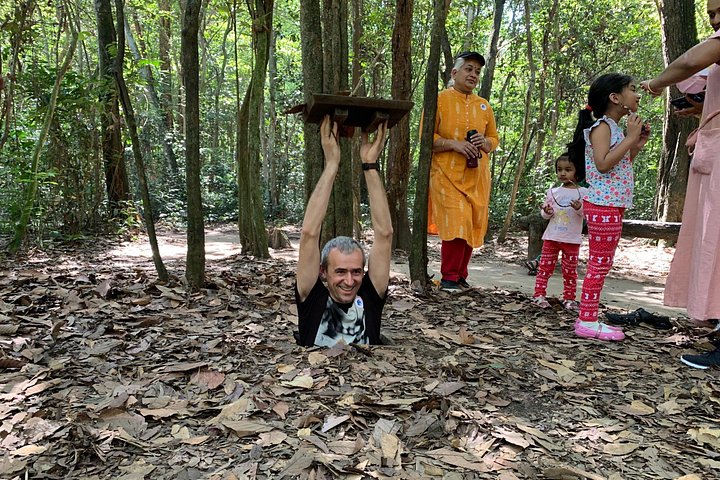 Explorez les tunnels historiques de Cu Chi à Ben Duoc, Vietnam, offrant un aperçu authentique de la survie en temps de guerre, photo 7 | wizardtrip