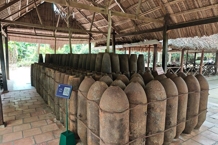 Explorez les tunnels historiques de Cu Chi à Ben Duoc, Vietnam, offrant un aperçu authentique de la survie en temps de guerre, photo 21 | wizardtrip