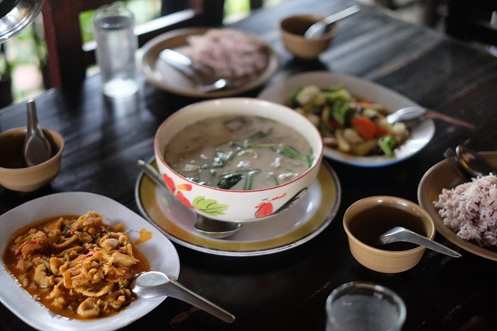 Endagstur till Chiang Rai med Vita templet, Mekongfloden och Golden Triangle, foto 23 | wizardtrip