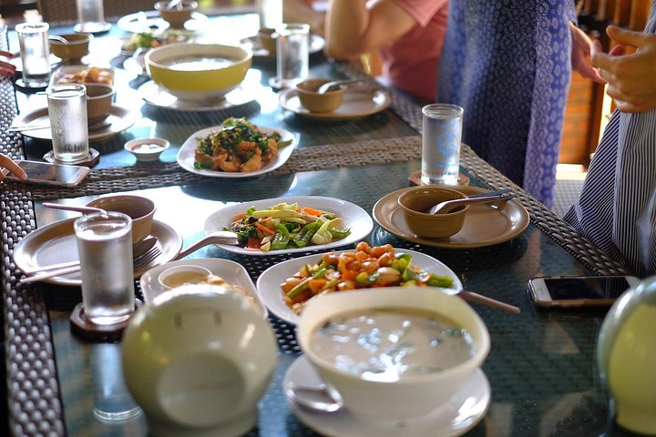 Endagstur till Chiang Rai med Vita templet, Mekongfloden och Golden Triangle, foto 24 | wizardtrip