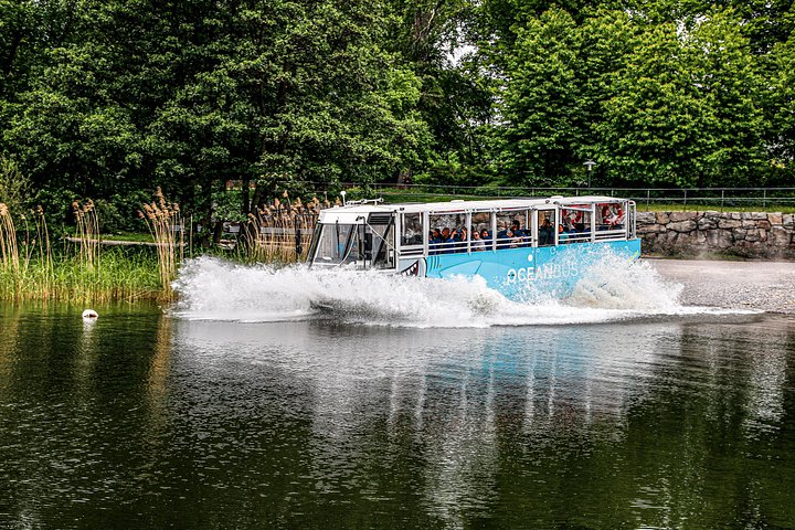 Amphibious bus tour in Stockholm, exploring city landmarks from land and water, photo 11 | wizardtrip