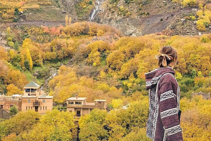 Excursion d'une journée complète au départ de Marrakech vers les Monts Atlas, les villages berbères, le désert d'Agafay avec balade à dos de dromadaire, photo 7 | wizardtrip