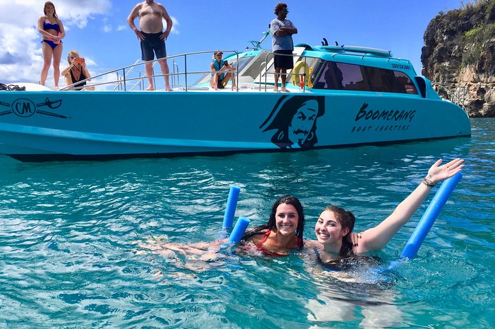 Excursion en bateau à Saint-Martin avec baignade, snorkeling et island hopping, photo 2 | wizardtrip