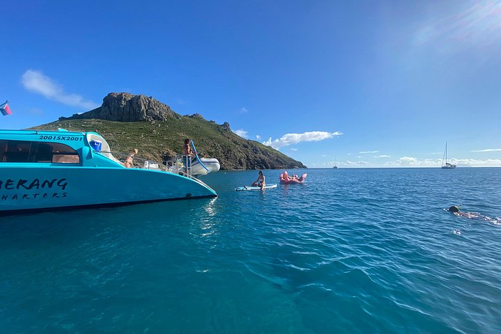 Excursion en bateau à Saint-Martin avec baignade, snorkeling et island hopping, photo 5 | wizardtrip