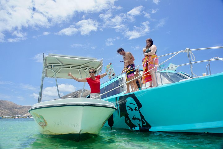 Excursion en bateau à Saint-Martin avec baignade, snorkeling et island hopping, photo 7 | wizardtrip