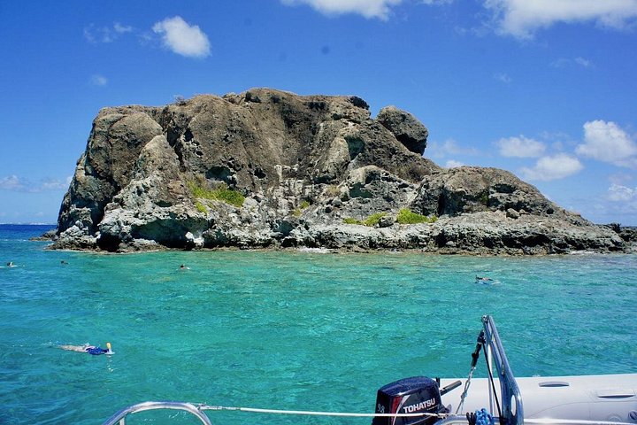 Excursion en bateau à Saint-Martin avec baignade, snorkeling et island hopping, photo 16 | wizardtrip