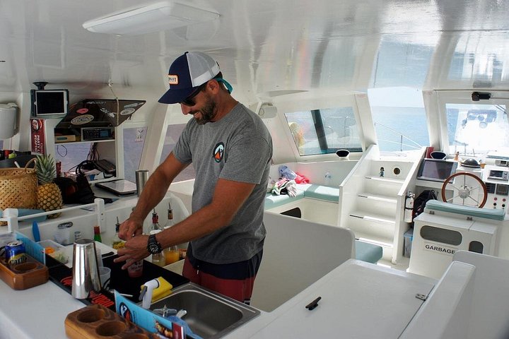 Excursion en bateau à Saint-Martin avec baignade, snorkeling et island hopping, photo 18 | wizardtrip