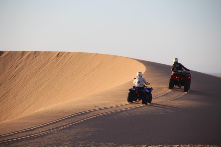 Quad sur les Grandes Dunes et la Côte Atlantique - 2 Heures | wizardtrip