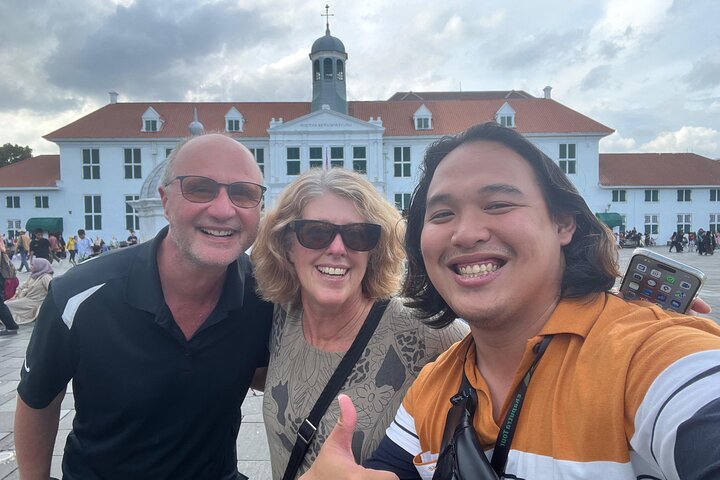Privé-dagtour met gids die de historische bezienswaardigheden, culturele monumenten en het lokale leven van Jakarta verkent, foto 11 | wizardtrip