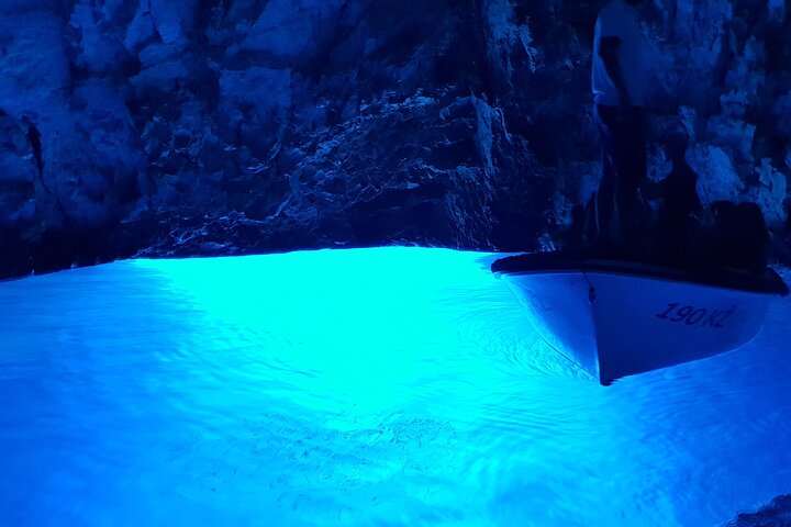 Blue Cave & Vis Island Speedboat Tour from Hvar | wizardtrip