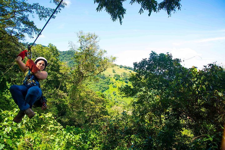 Oplev svævebane, rapelling og vandreture i den frodige Carpintera Hills regnskov nær San Jose, Costa Rica, foto 10 | wizardtrip