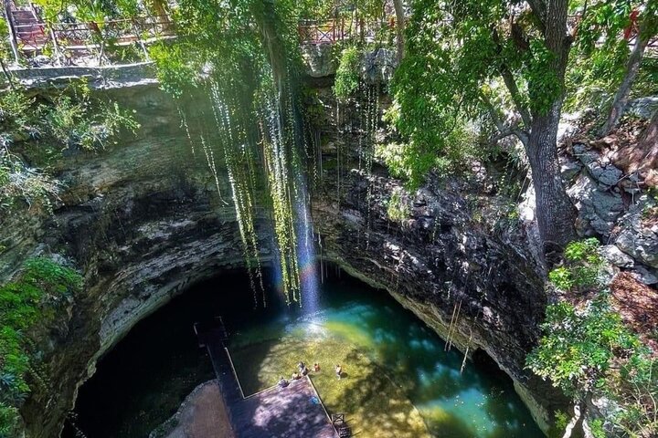 Explore Chichen Itza, swim in a cenote, and visit Valladolid on a full-day tour from Cancun, photo 1 | wizardtrip