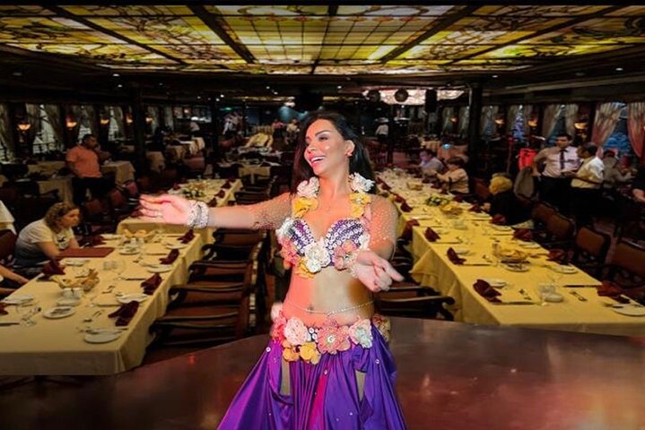 Disfruta de un cautivador crucero con cena por el río Nilo en El Cairo, con entretenimiento en vivo y impresionantes vistas de la ciudad, foto 13 | wizardtrip
