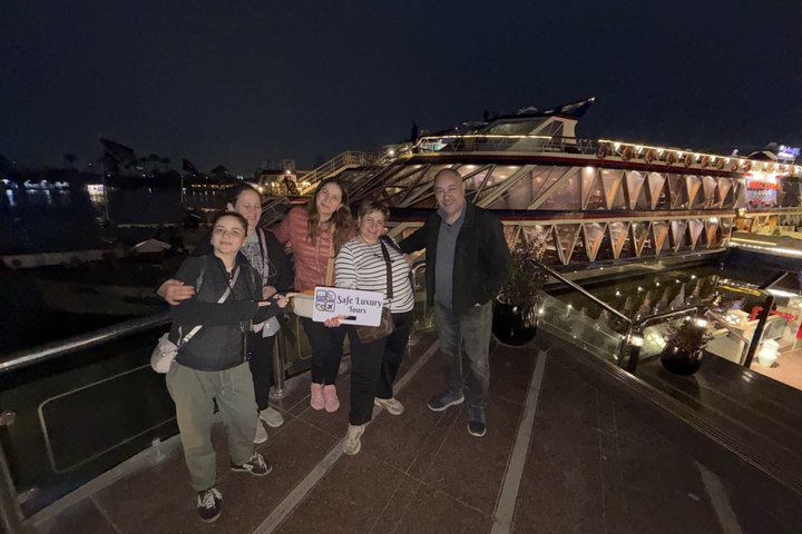 Disfruta de un cautivador crucero con cena por el río Nilo en El Cairo, con entretenimiento en vivo y impresionantes vistas de la ciudad, foto 32 | wizardtrip