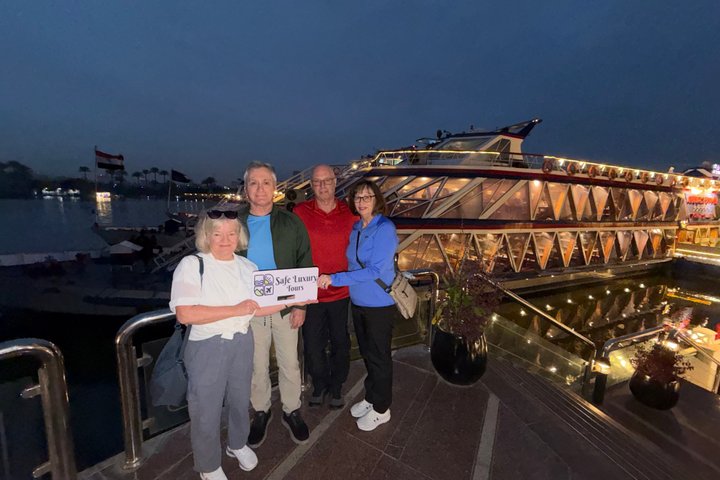 Disfruta de un cautivador crucero con cena por el río Nilo en El Cairo, con entretenimiento en vivo y impresionantes vistas de la ciudad, foto 33 | wizardtrip