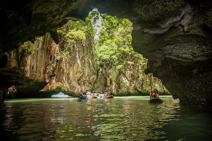 Tour en lancha rápida a la isla James Bond, explorando cuevas, lagunas y pueblos flotantes en Phuket, Tailandia, foto 8 | wizardtrip