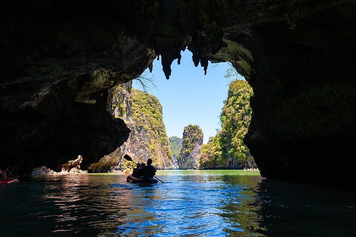 Tour en lancha rápida a la isla James Bond, explorando cuevas, lagunas y pueblos flotantes en Phuket, Tailandia, foto 12 | wizardtrip