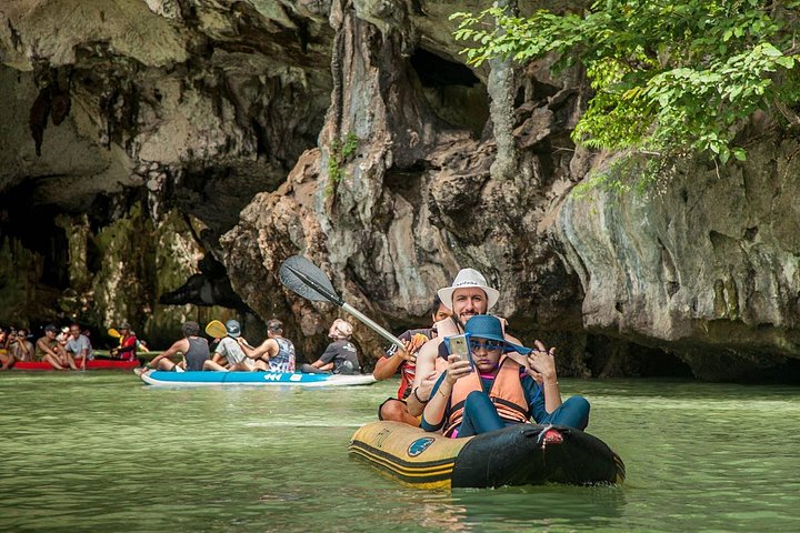 Tour en lancha rápida a la isla James Bond, explorando cuevas, lagunas y pueblos flotantes en Phuket, Tailandia, foto 14 | wizardtrip