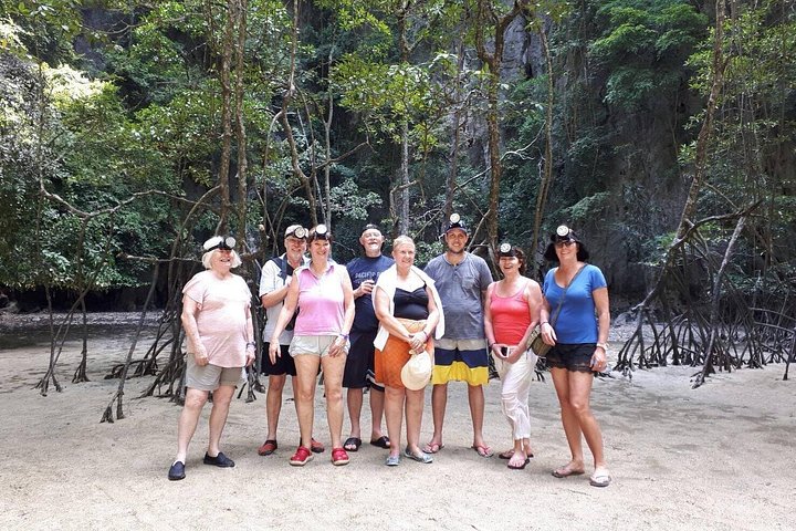 Tour en lancha rápida a la isla James Bond, explorando cuevas, lagunas y pueblos flotantes en Phuket, Tailandia, foto 34 | wizardtrip
