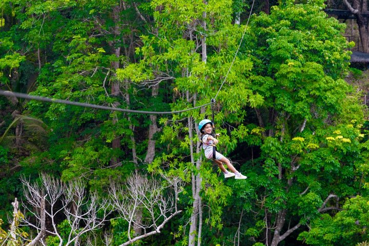 Experimenta un emocionante paseo en ATV y una aventura de tirolesa a través de la exuberante jungla y los paisajes escénicos de Phuket, foto 32 | wizardtrip