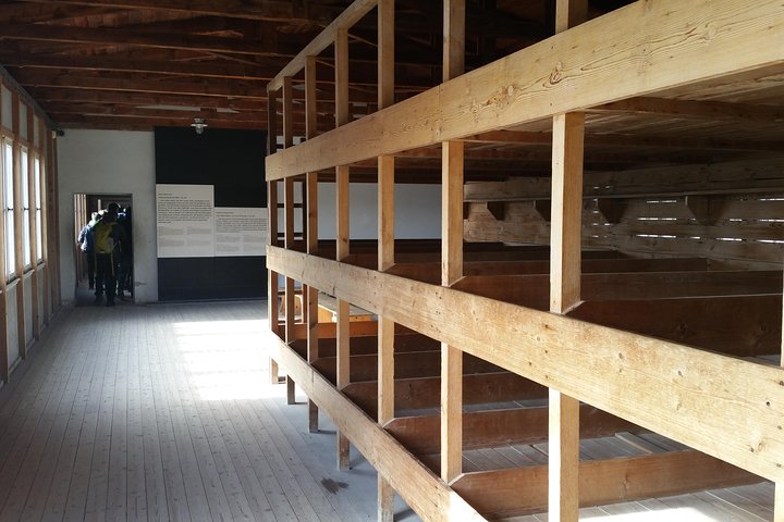 Guidé Dachau Koncentrationslejr Mindesmærke med Tog fra München | wizardtrip