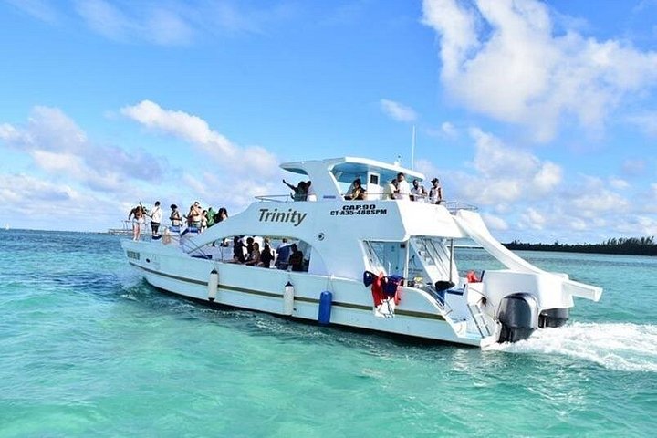 #1 Hip Hop Party Boat avec boissons illimitées et banc de sable (Adultes uniquement) | wizardtrip