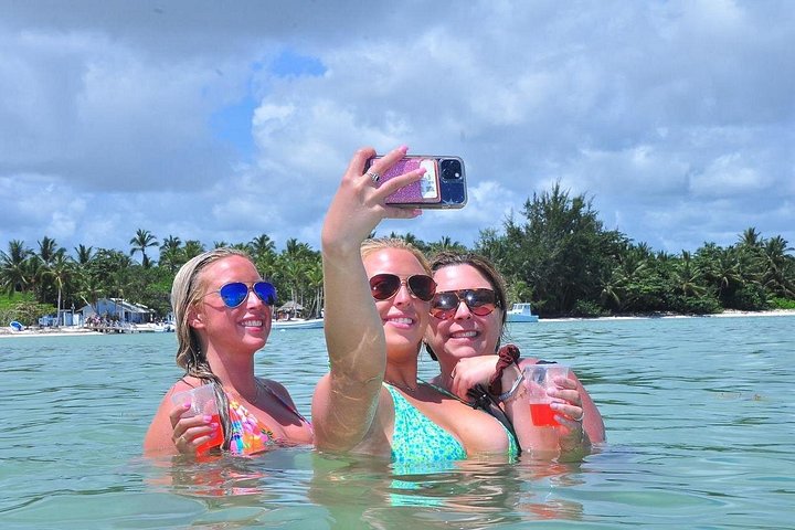 プンタカナの大人限定ヒップホップ・パーティーボート・クルーズ、飲み放題＆シュノーケリング付き、写真34 | wizardtrip