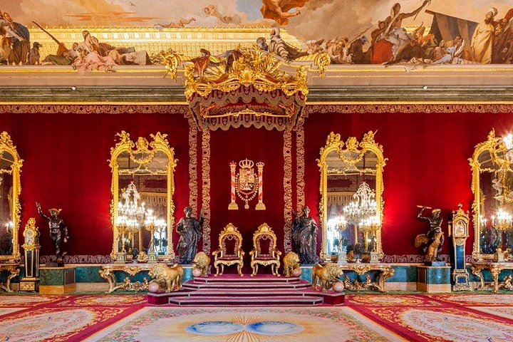 Visite guidée à pied du centre historique et du Palais Royal de Madrid avec billet coupe-file | wizardtrip