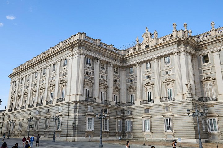 Guidet gåtur i Madrids historiske sentrum og Det Kongelige Slott, med ikoniske landemerker og hurtiggang, foto 13 | wizardtrip